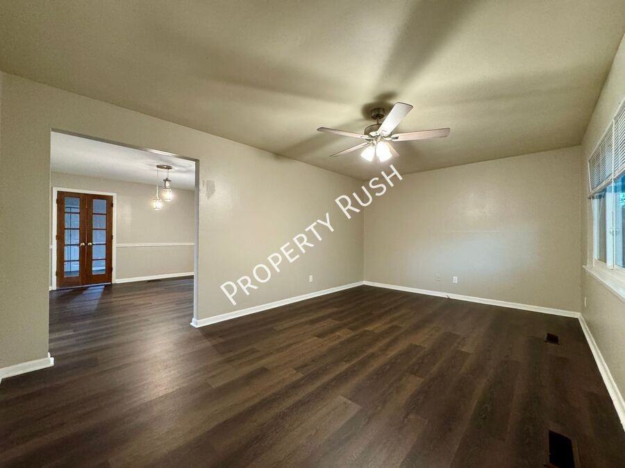 801 N Parkdale Ave - Photo 3 of 30