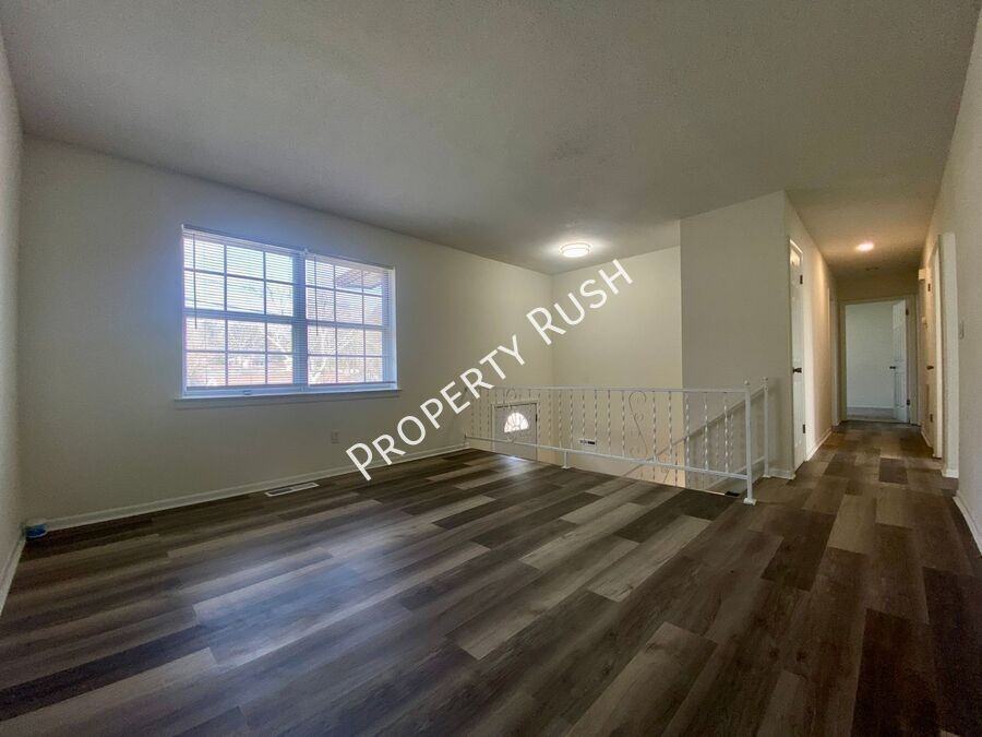 922 Delores Dr - Photo 7 of 35