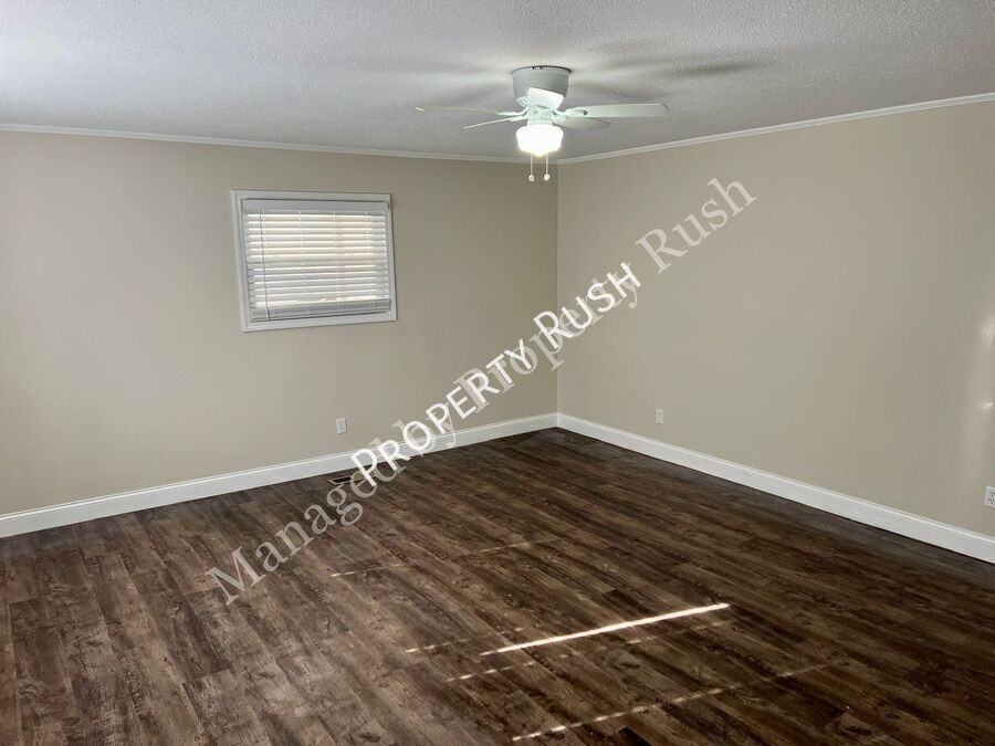 209 Signal View St - Photo 3 of 21