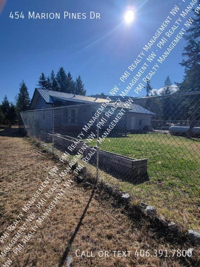 454 Marion Pines Dr - Photo 3 of 15