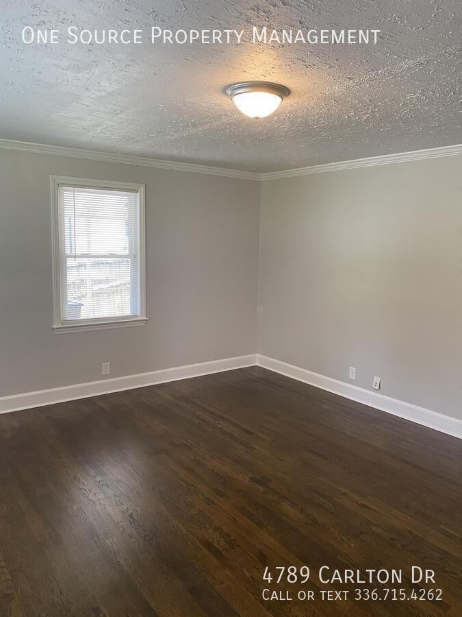 4789 Carlton Dr - Photo 4 of 27