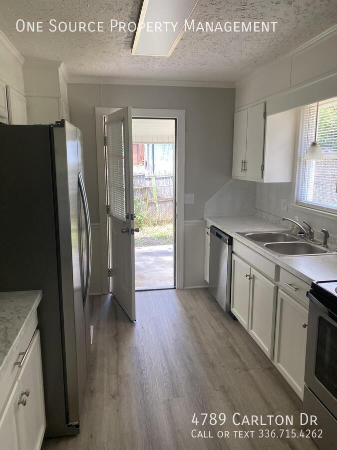 4789 Carlton Dr - Photo 6 of 27