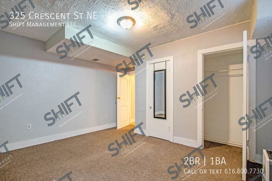 325 Crescent St Ne #4 - Photo 7 of 13