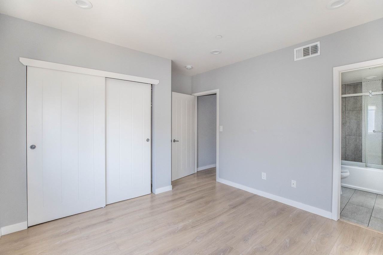 1821 N Van Ness Ave - Photo 6 of 16