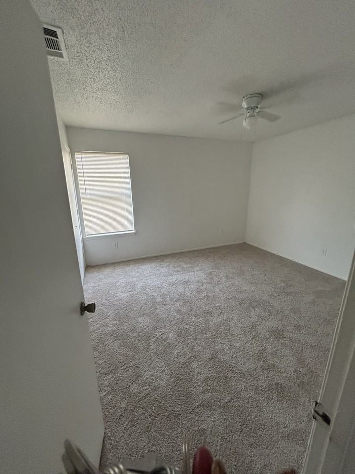 111 Pine Meadow Dr #B - Photo 7 of 8