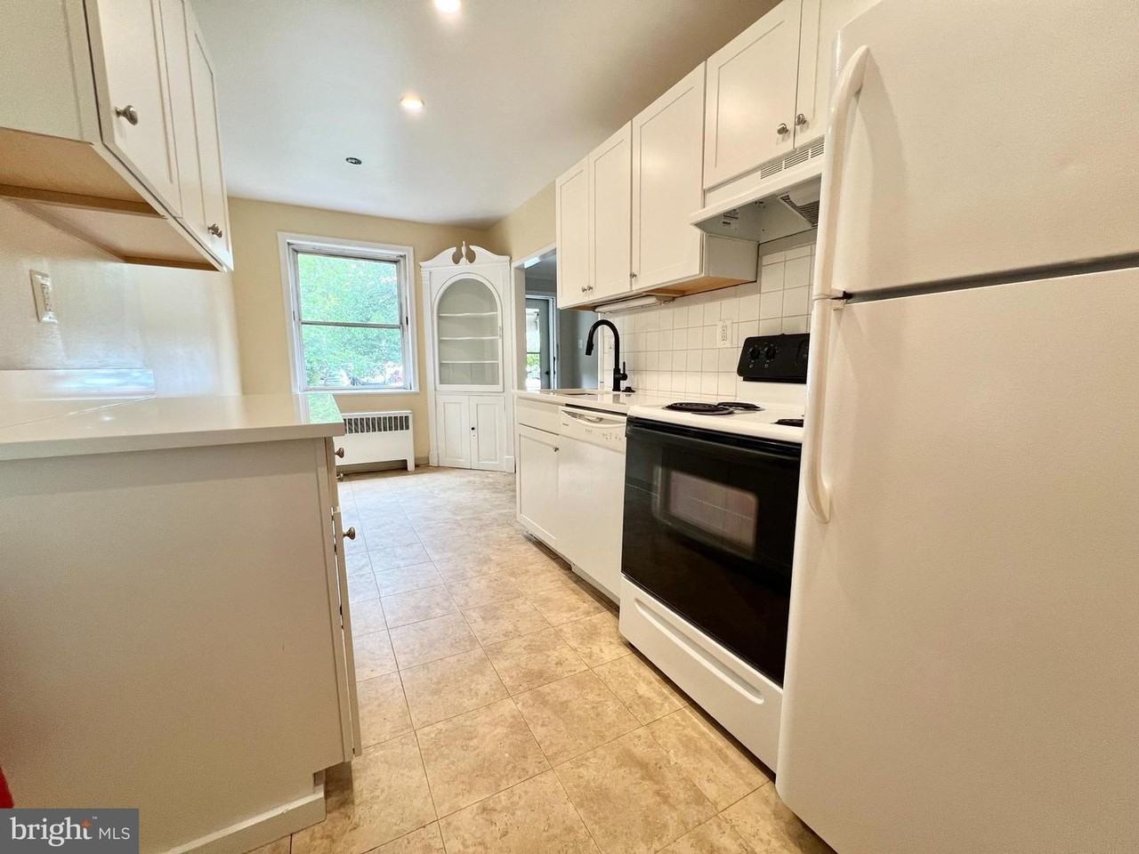 35 Elberon Ave #A - Photo 3 of 13