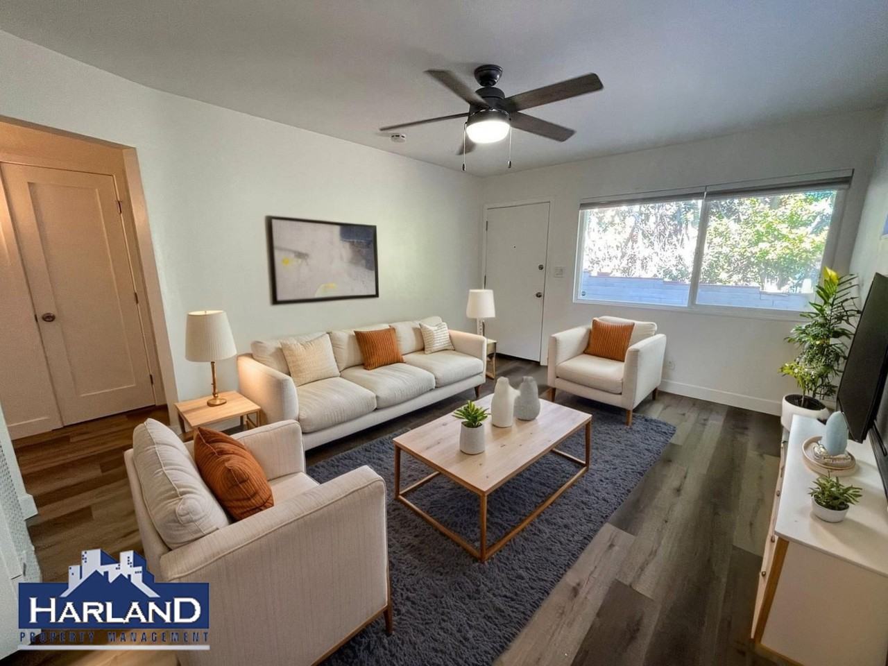 2250 Garnet Ave - Photo 4 of 13