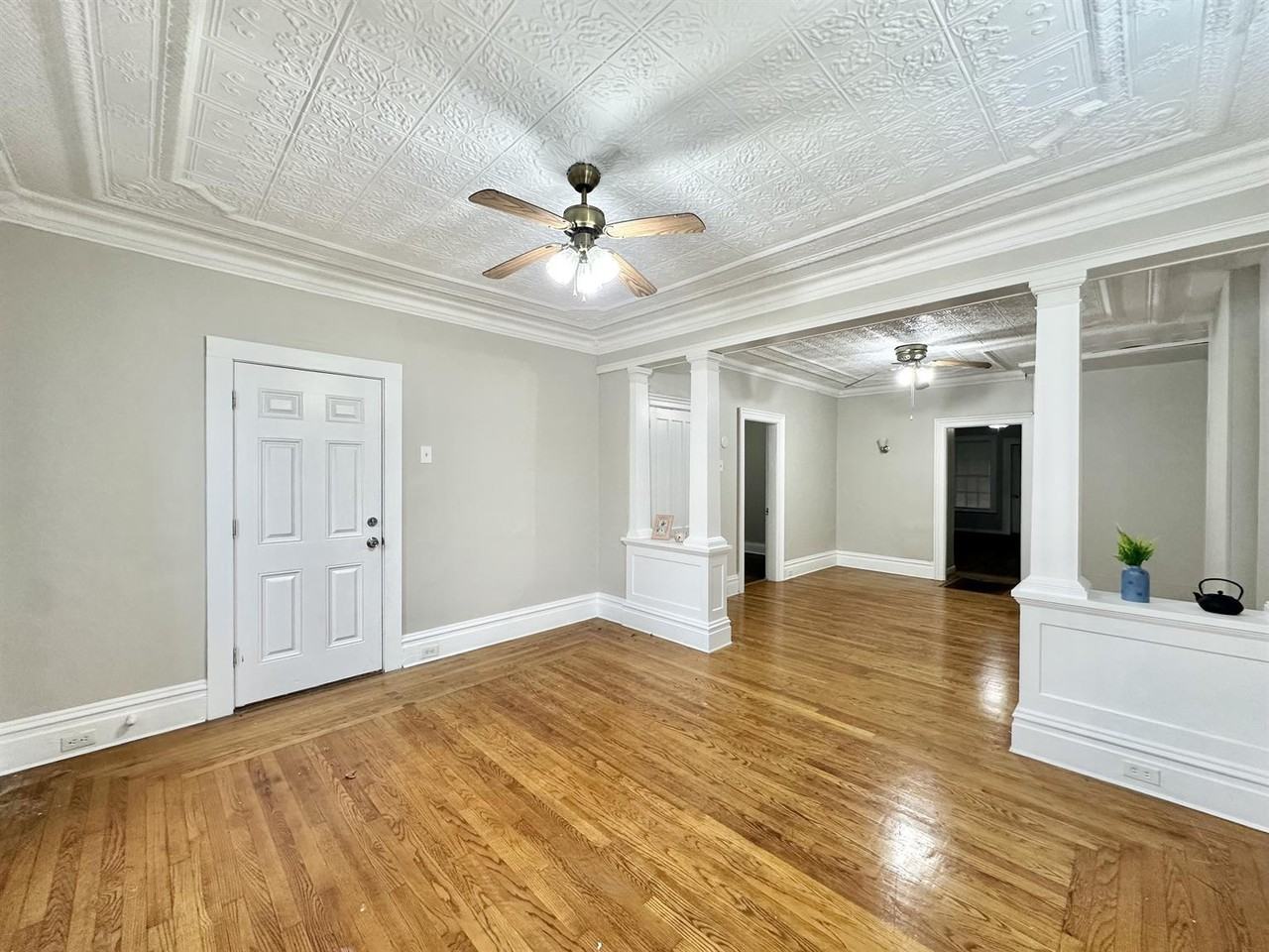 1422 5th Ave #1 - Photo 2 of 9