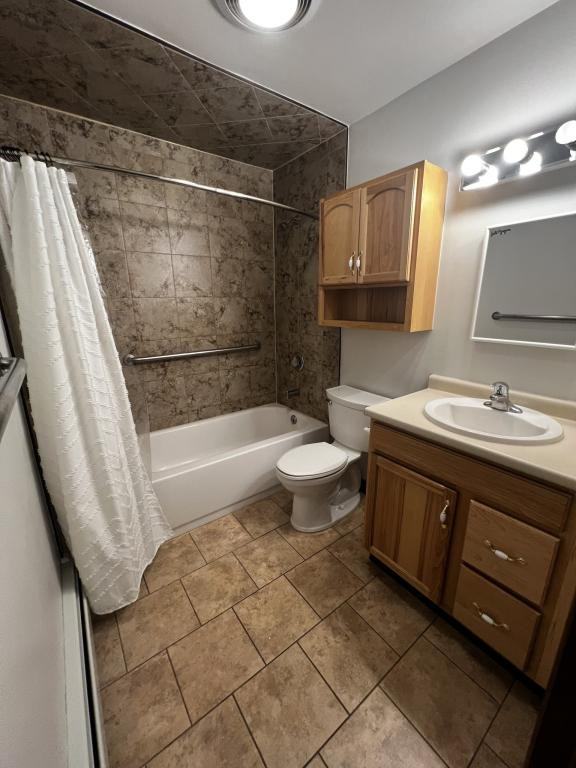 60 Fredericka St #1 - Photo 3 of 17