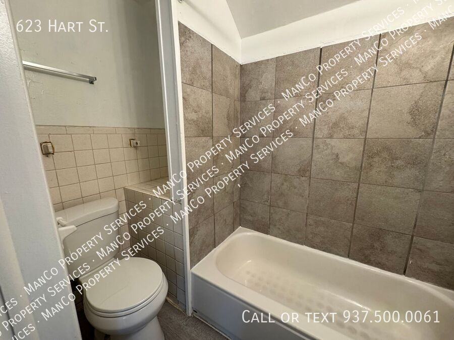 623 Hart St - Photo 6 of 9