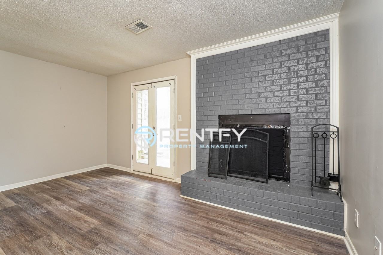 312 Mar Don Hills Ct #1 - Photo 3 of 15