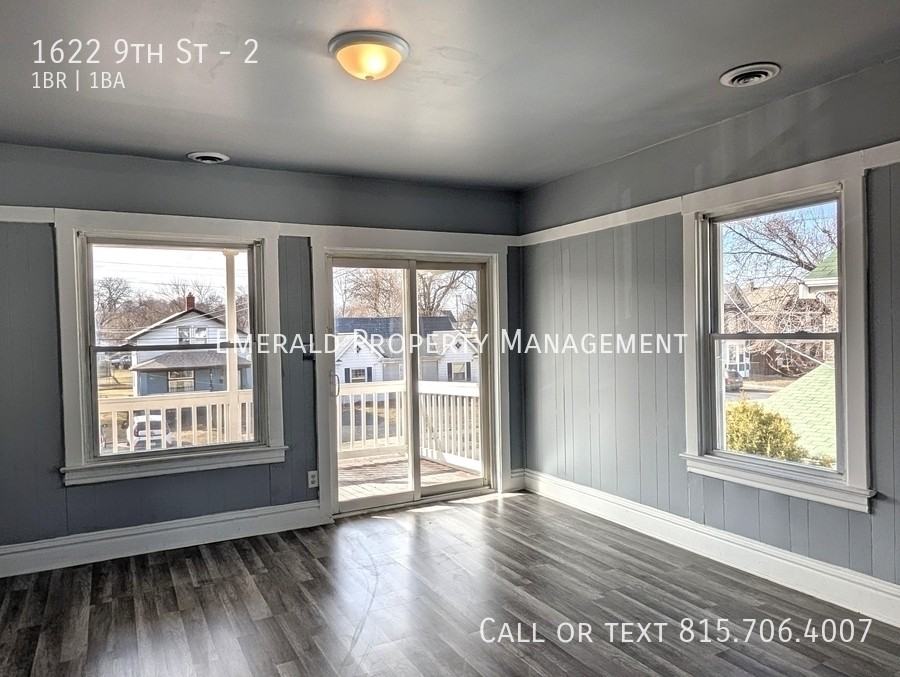 1622 9th St #2 - Photo 2 of 12