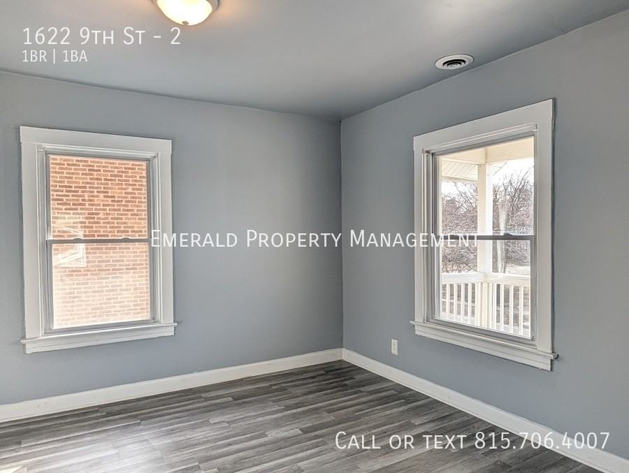 1622 9th St #2 - Photo 4 of 12