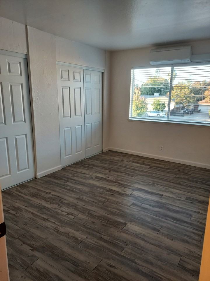 500 King AvenueUnit 25 #25 - Photo 3 of 11