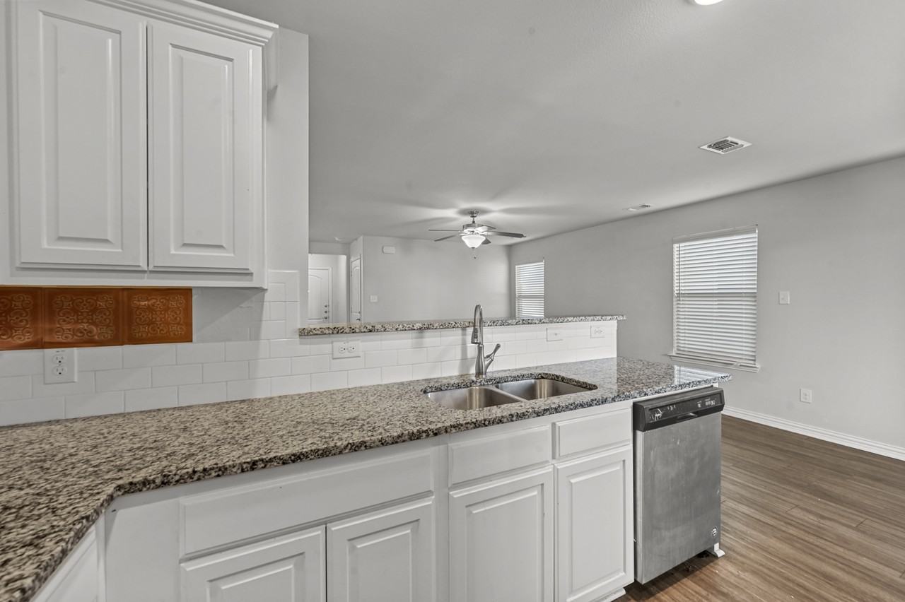 727 West Johnson StreetUnit A #1 - Photo 7 of 21