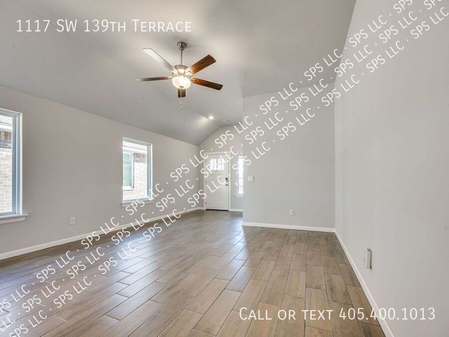 1117 Sw 139th Ter - Photo 3 of 15