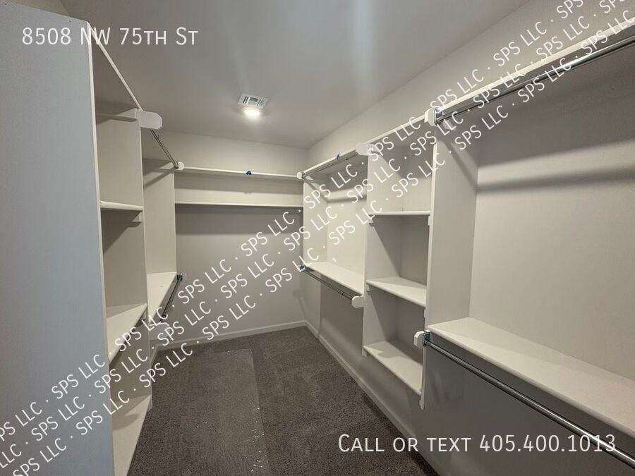 8508 Nw 75th St - Photo 5 of 5