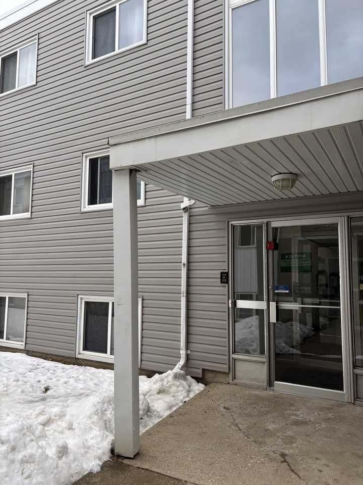 10633 112 St Nw #105 - Photo 2 of 25