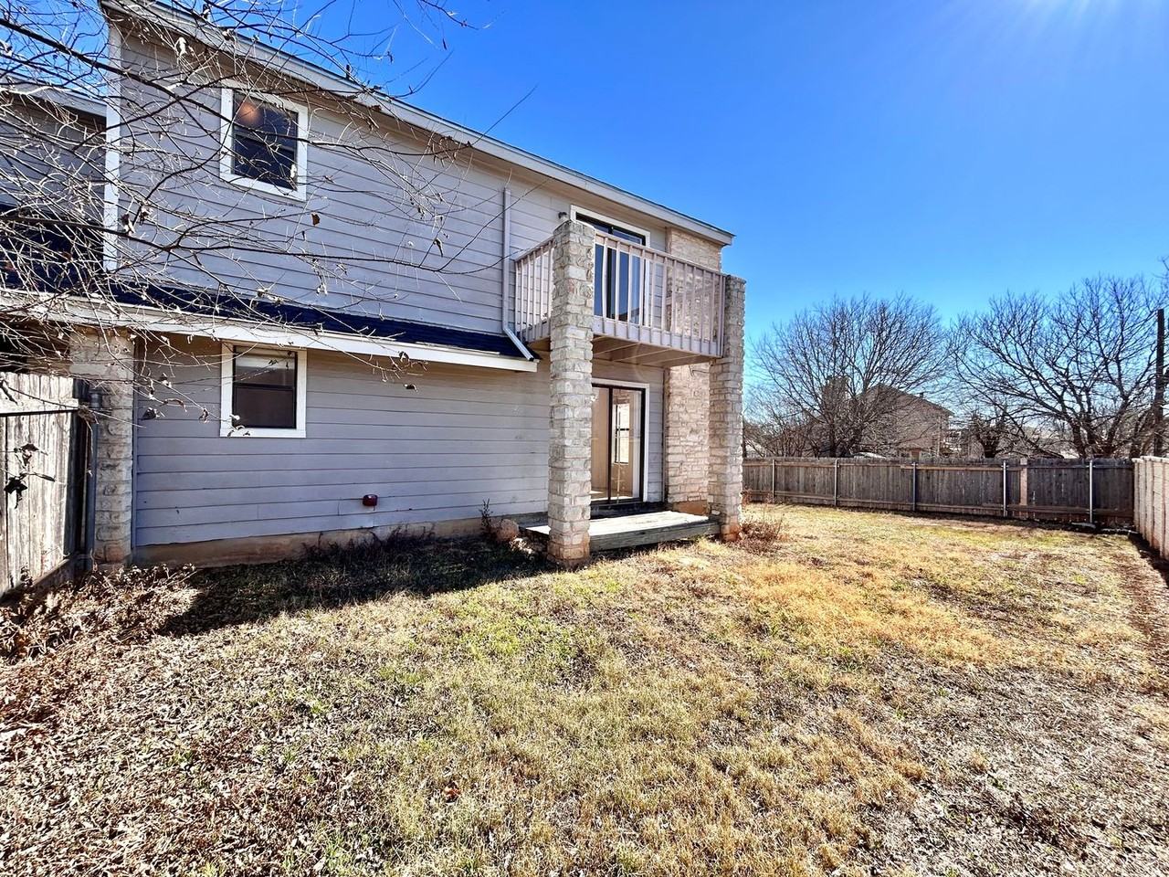 1760 Horseshoe Cir - Photo 2 of 24