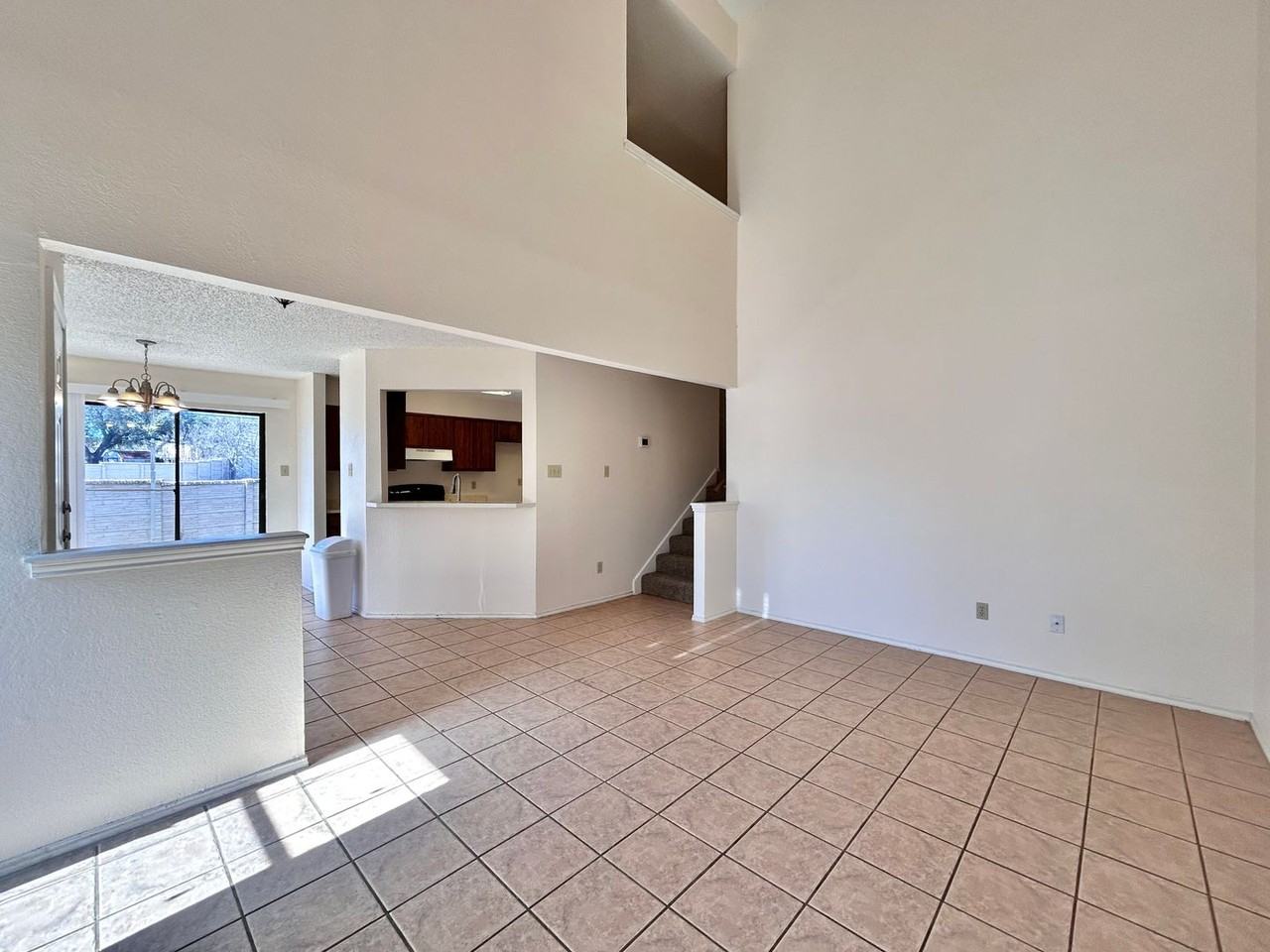 1760 Horseshoe Cir - Photo 6 of 24