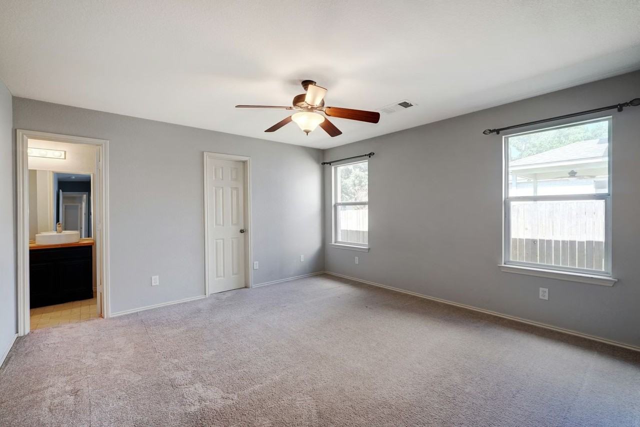 2101 Jesse Owens Dr - Photo 7 of 13