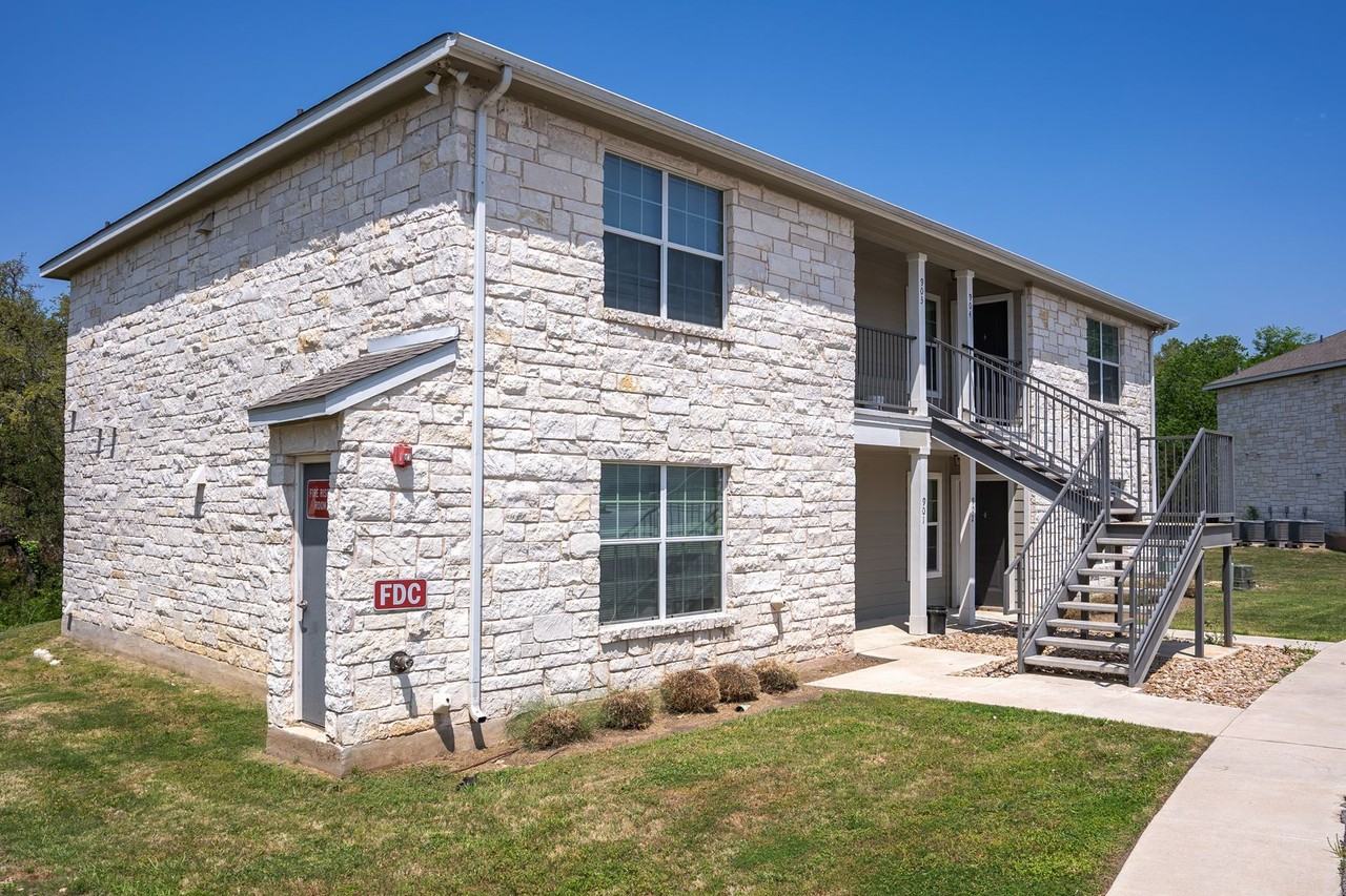304 Stubblefield Ln #204 - Photo 4 of 50