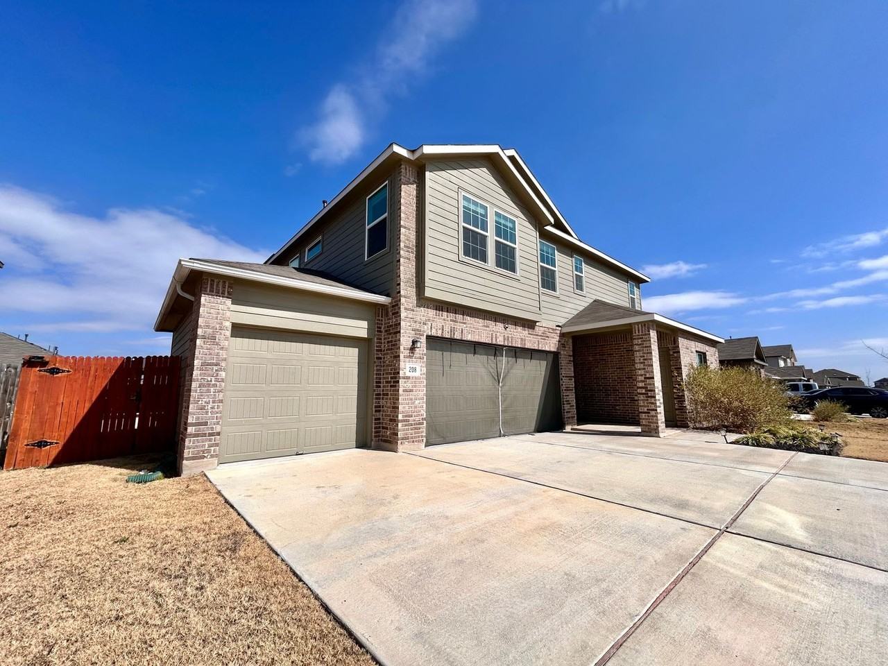 208 Otter Rd - Photo 2 of 37