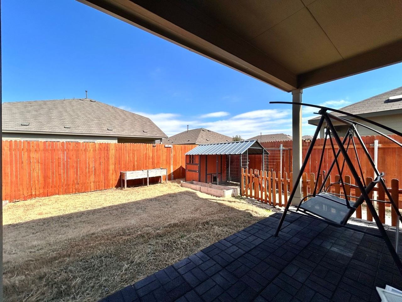 208 Otter Rd - Photo 6 of 37