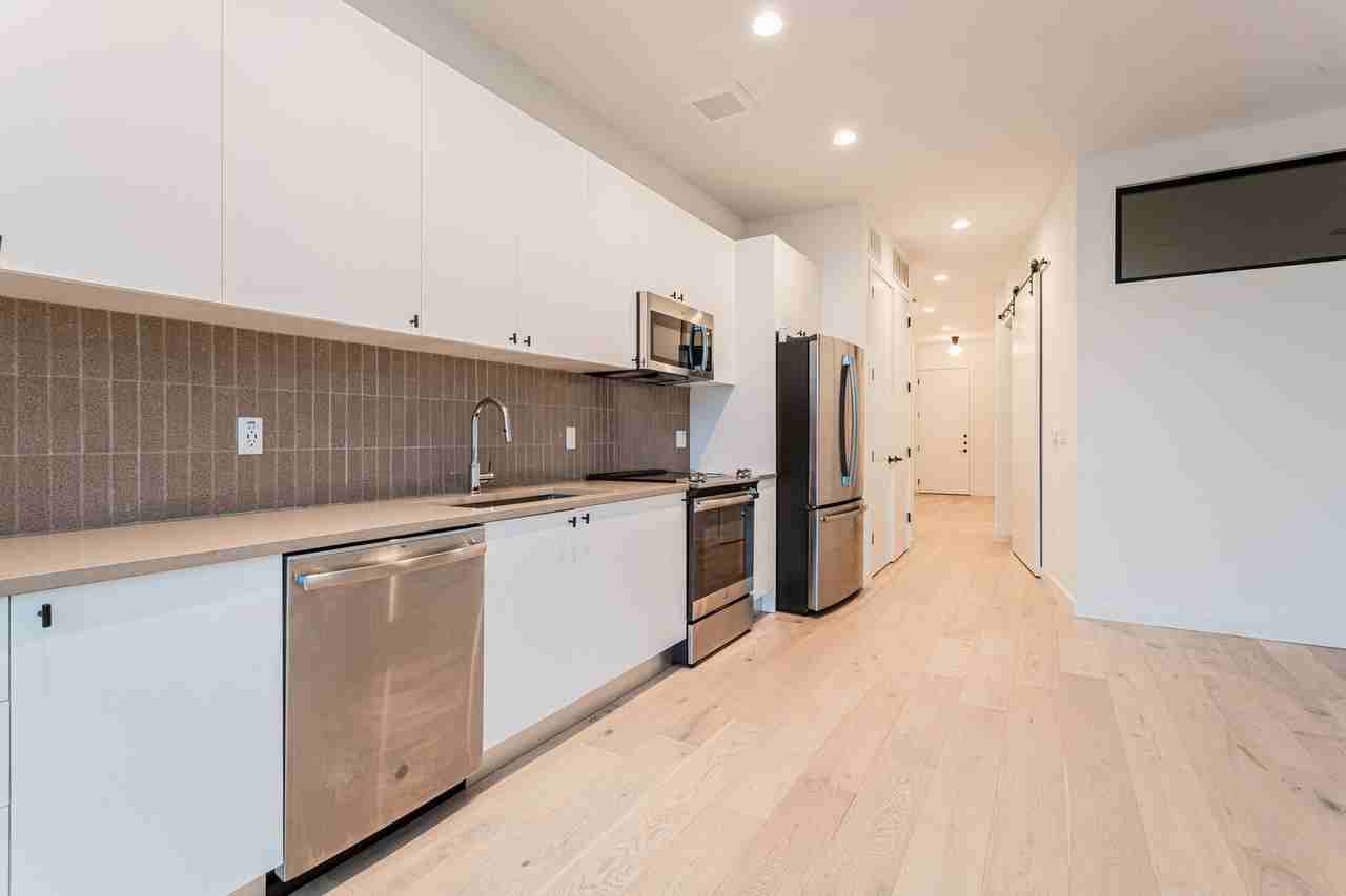 800 Embassy Dr #418 - Photo 3 of 12