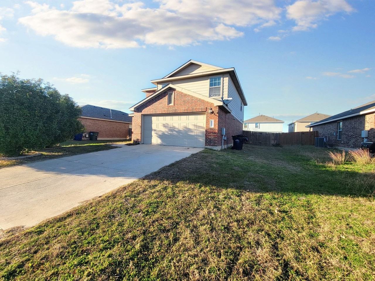 1007 Ranchero Rd - Photo 5 of 34