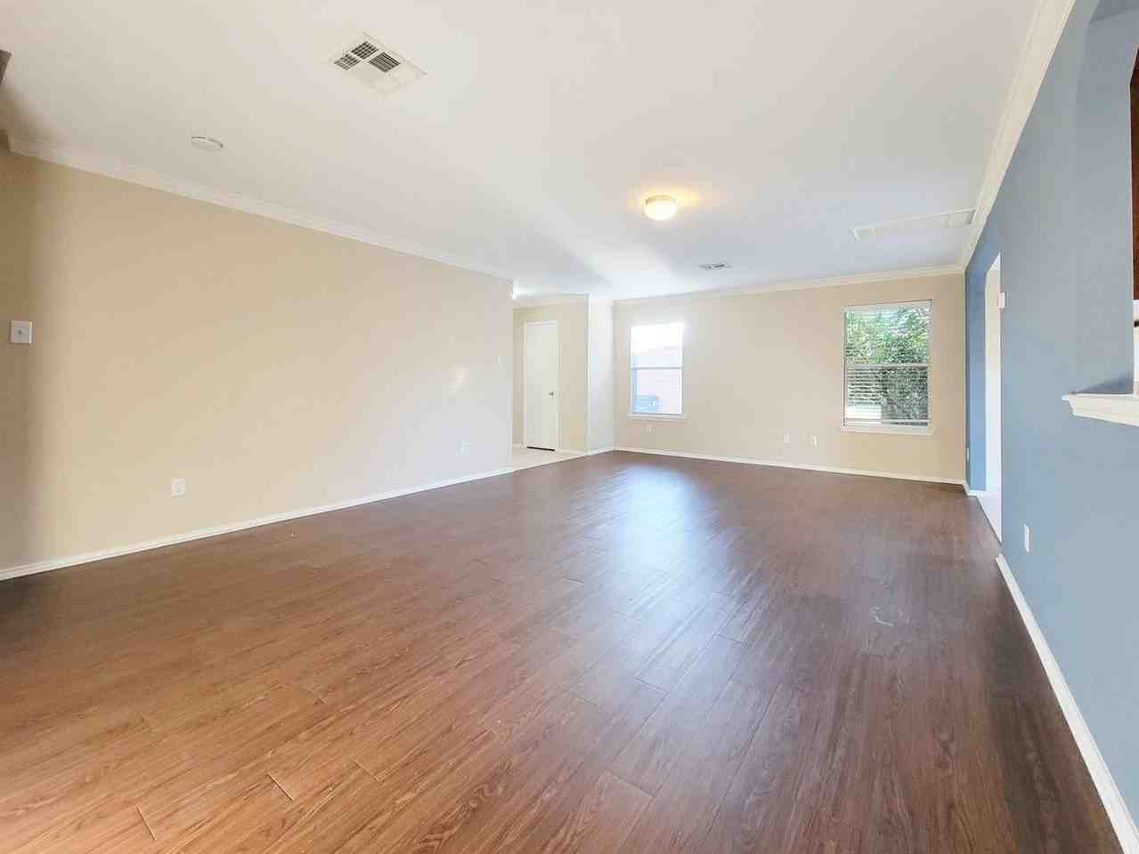 1007 Ranchero Rd - Photo 7 of 34