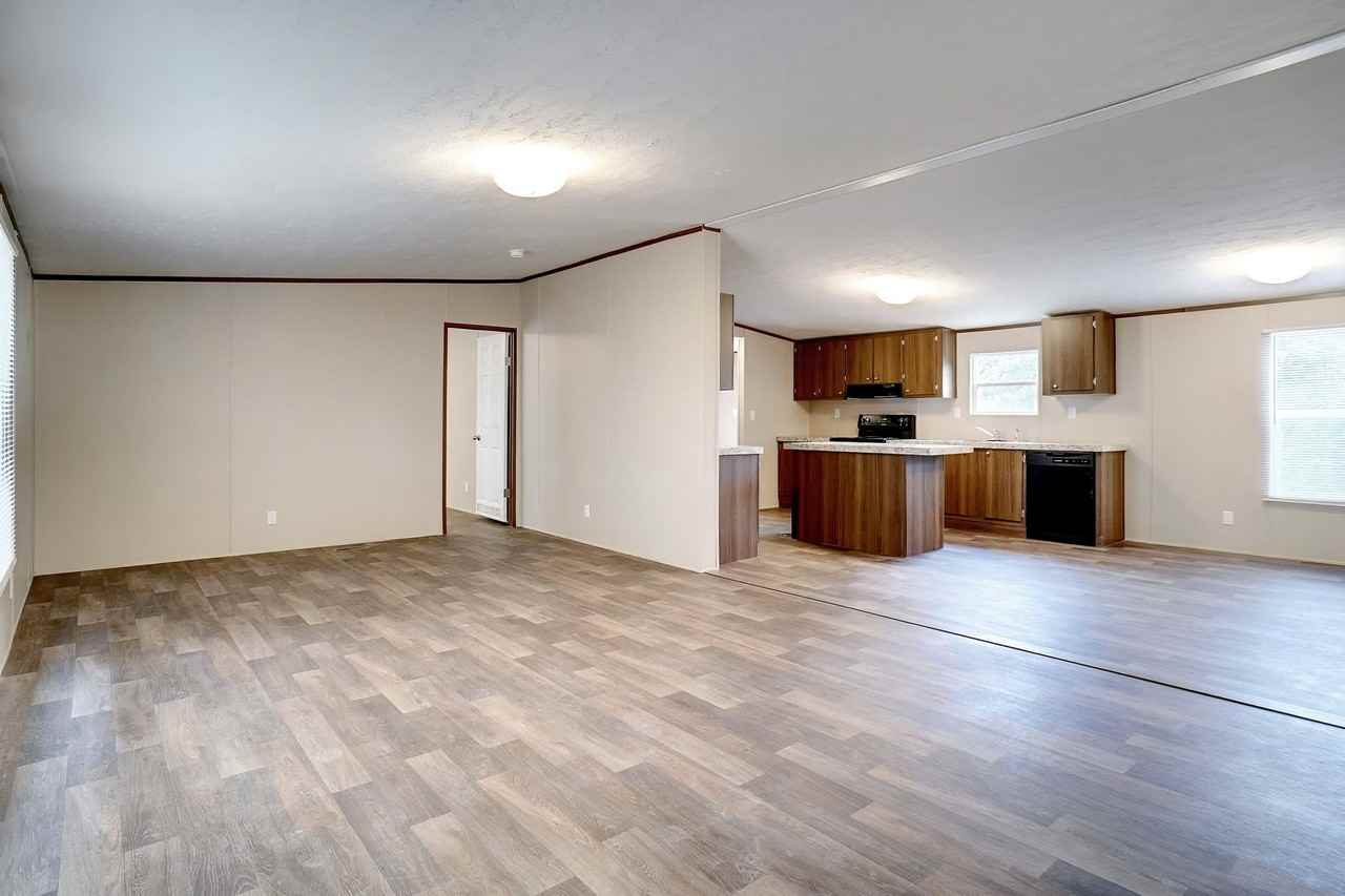 2509 Elk Trl - Photo 3 of 36
