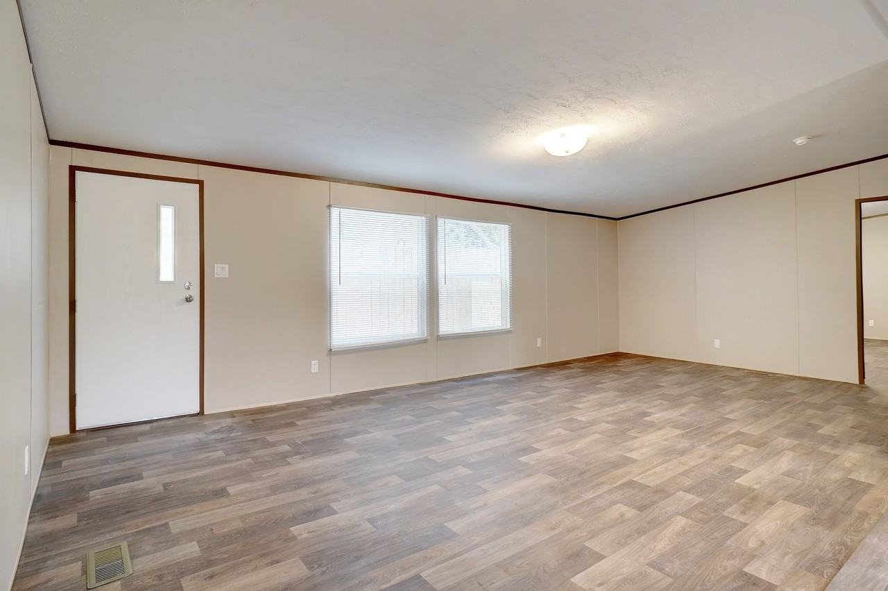 2509 Elk Trl - Photo 5 of 36