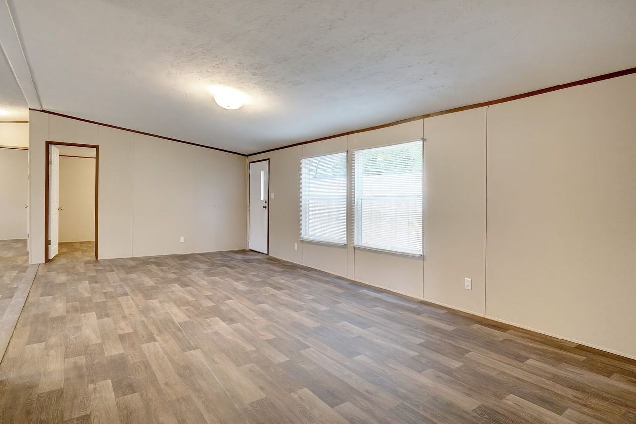 2509 Elk Trl - Photo 7 of 36