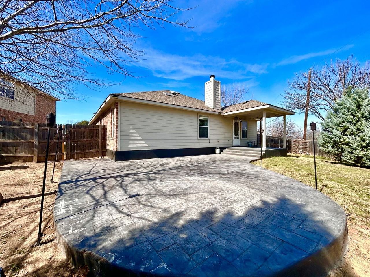 1801 Rachel Ln - Photo 5 of 33