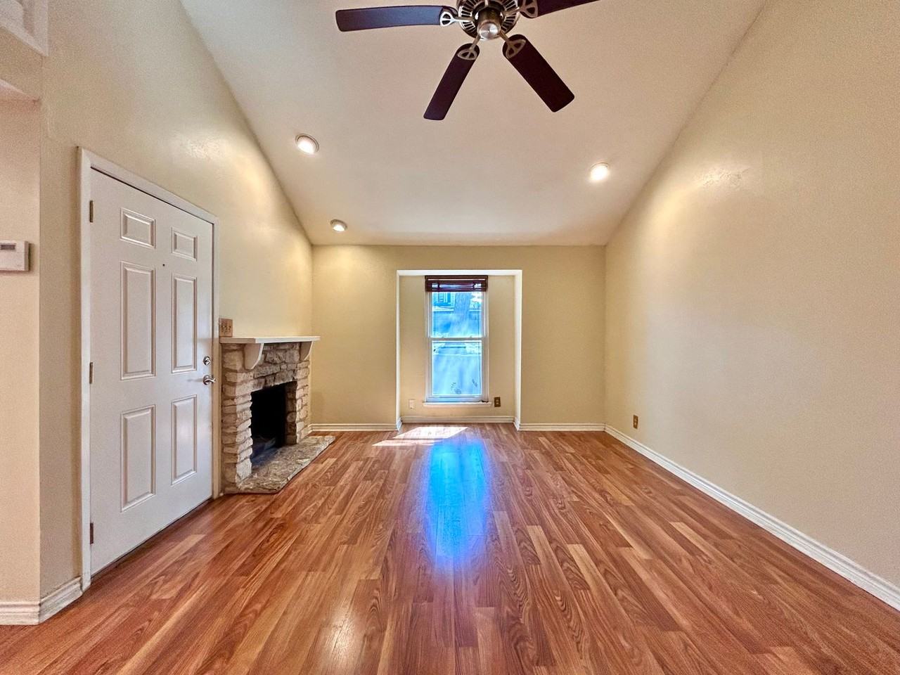 1713 Timber Ridge Dr - Photo 3 of 32