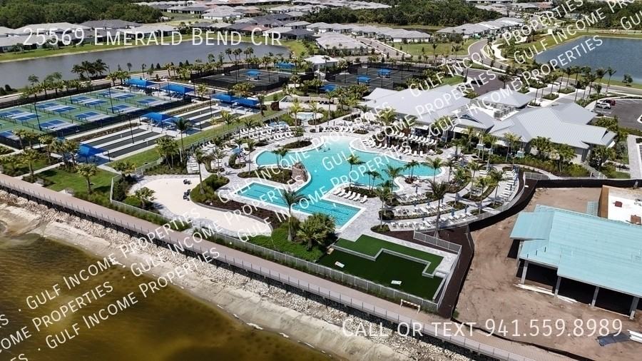 25569 Emerald Bend Cir - Photo 2 of 43