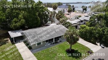 featured image of 214 15th Ave W