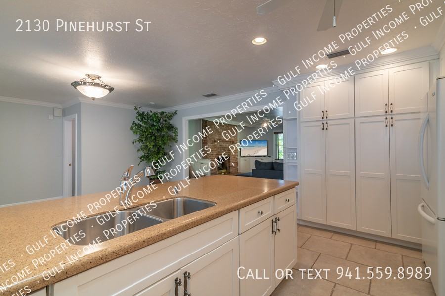 2130 Pinehurst St - Photo 6 of 27