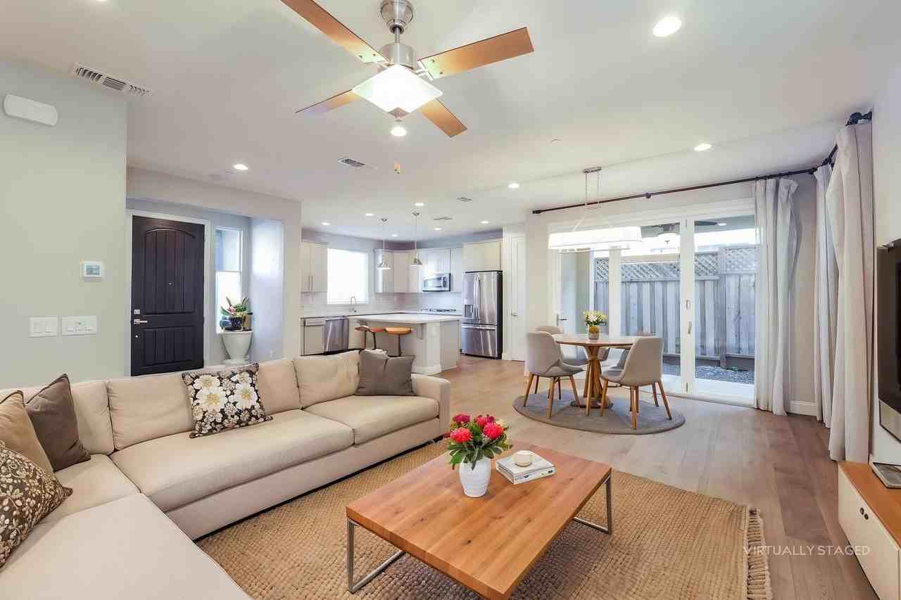 2021 Kingwood Rd - Photo 3 of 30