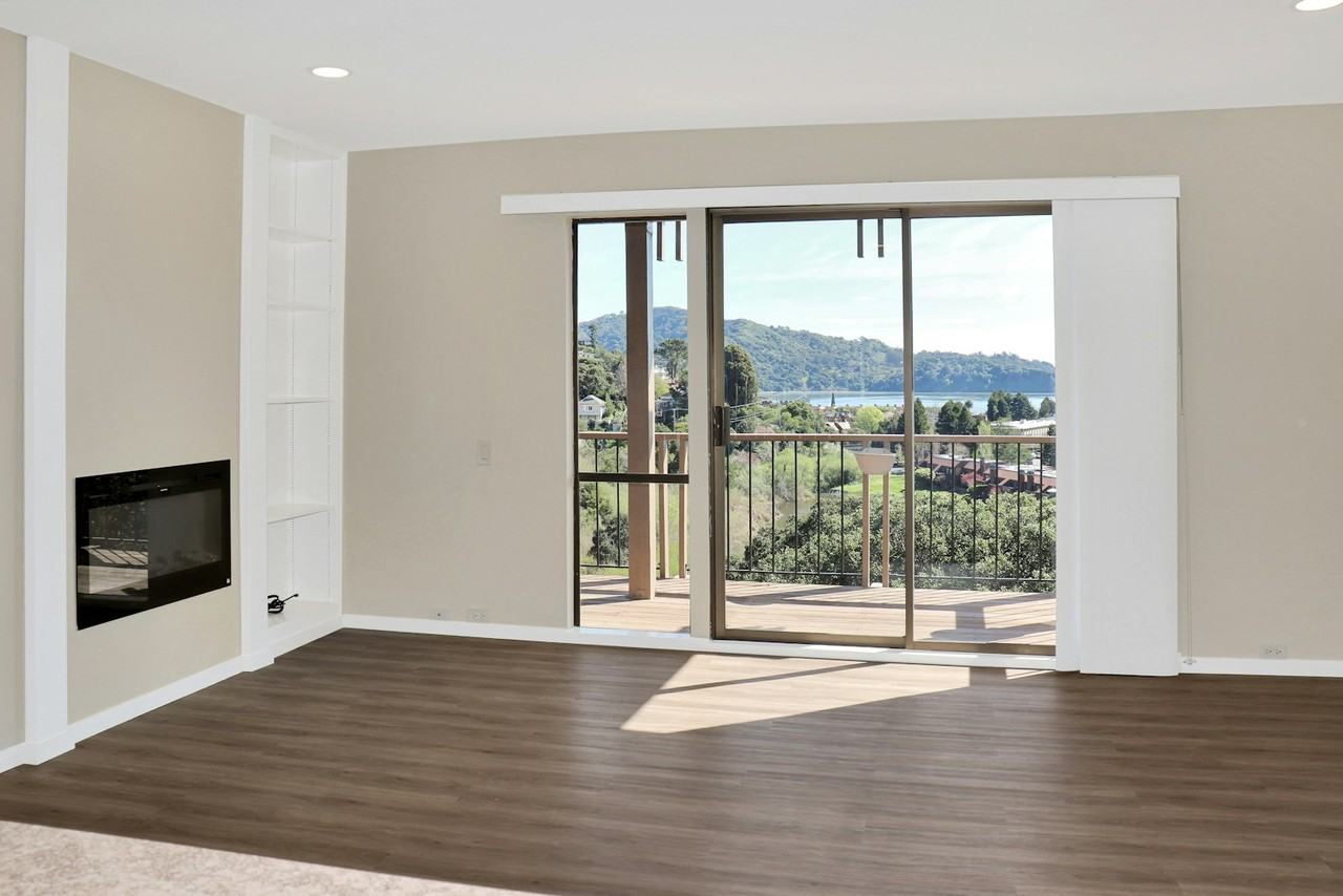 30 Harbor Oak Drive, Unit 24 - Photo 2 of 12