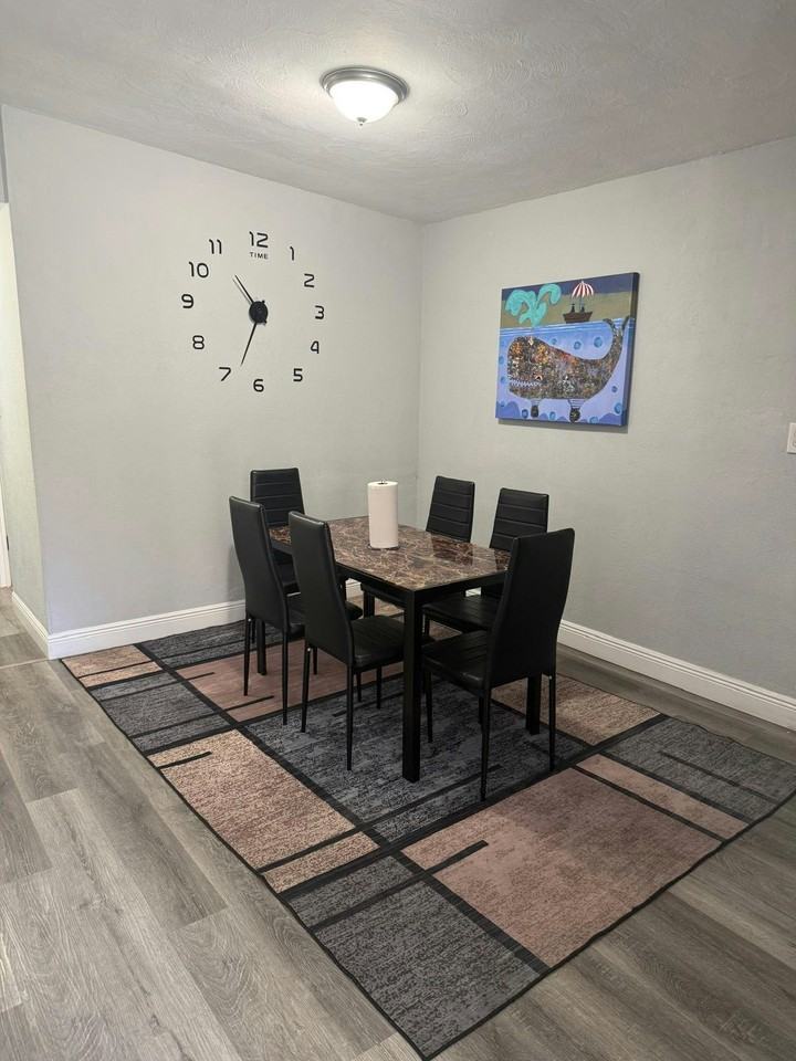 4612 Seybold Avenue - Photo 4 of 9