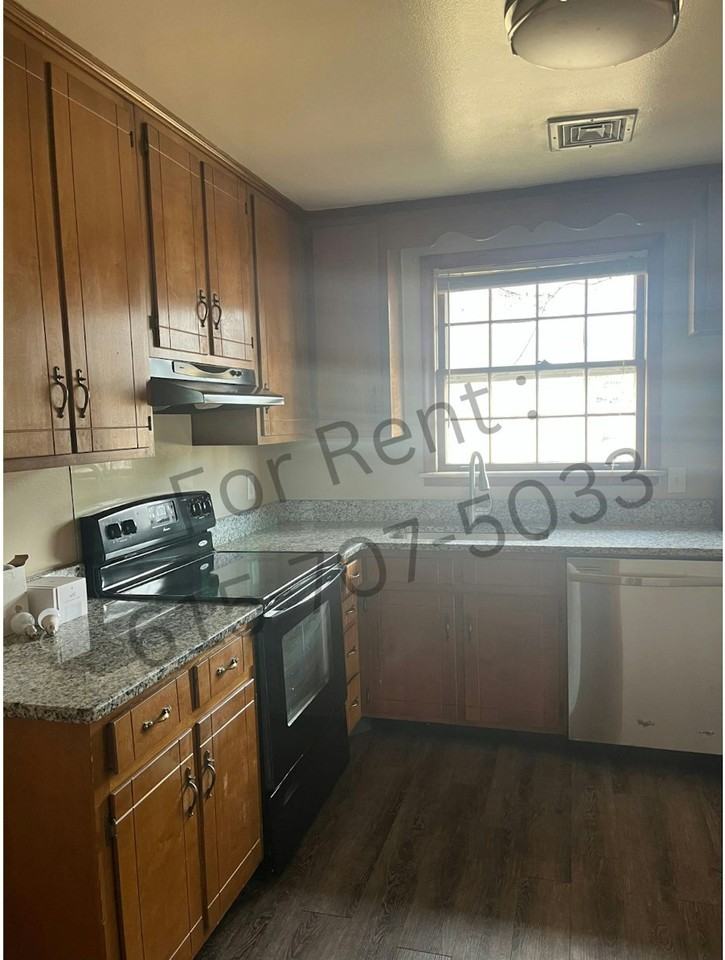 805 Rose Park Dr, Unit 1 - Photo 5 of 12