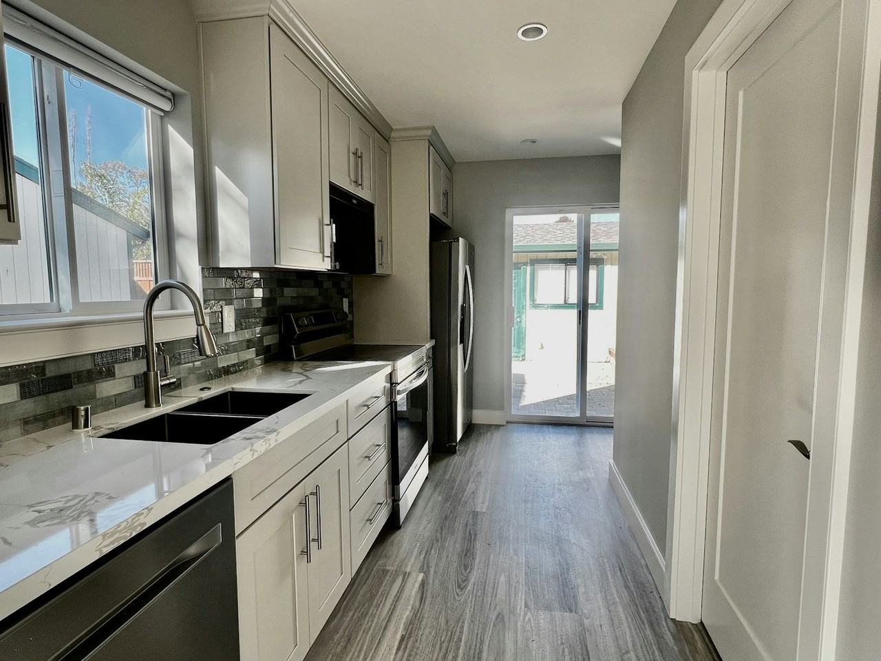 620 Columbia Street, Unit 620 A - Photo 7 of 22