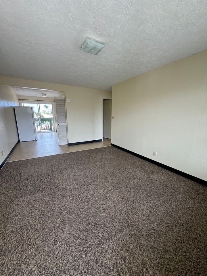 464 Kalanikoa St #201 - Photo 3 of 7