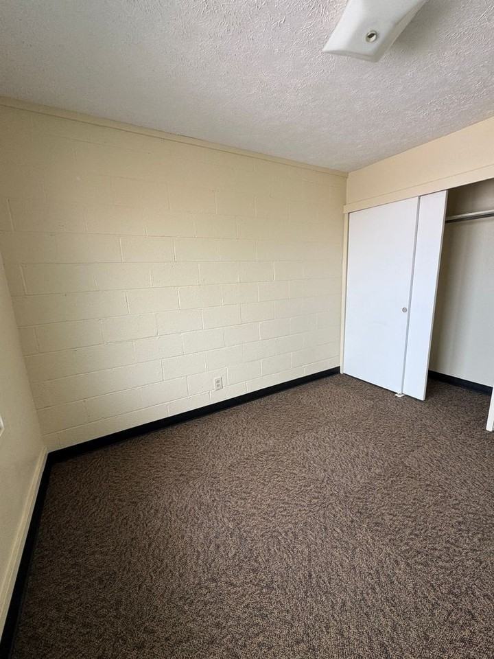 464 Kalanikoa St #201 - Photo 7 of 7