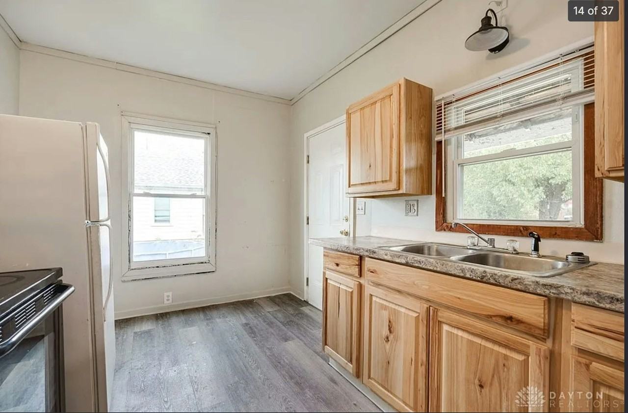 818 Troy Street - Photo 2 of 6