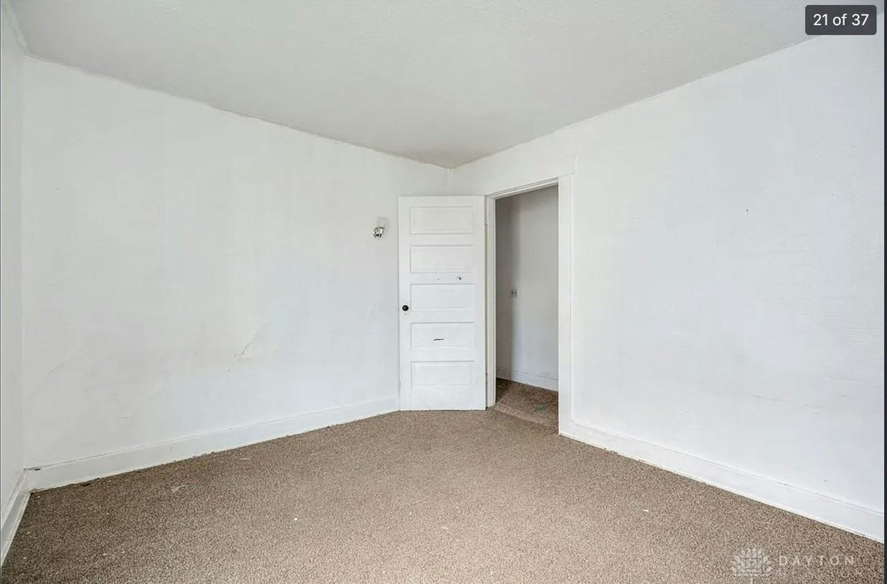 818 Troy Street - Photo 6 of 6