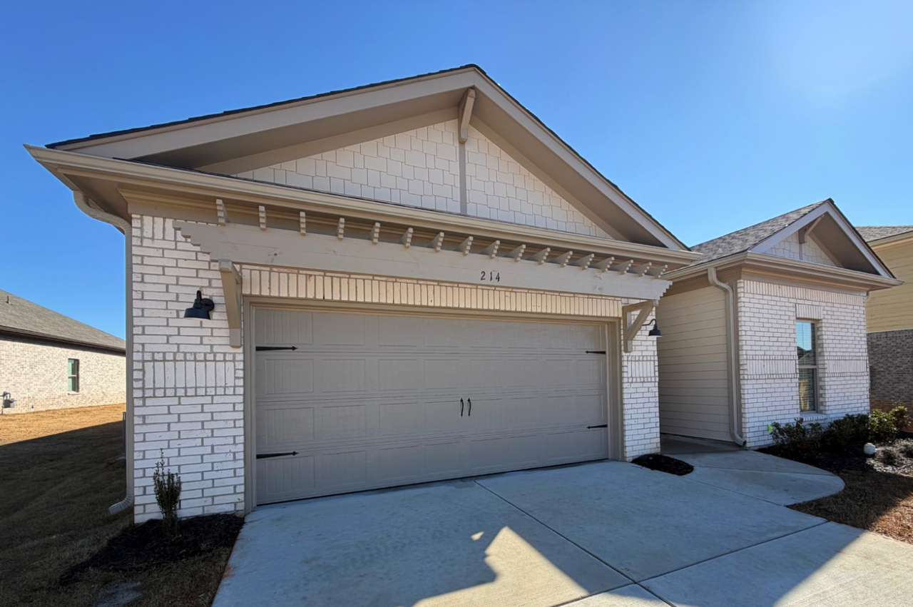 214 Stockyard Circle - Photo 2 of 44