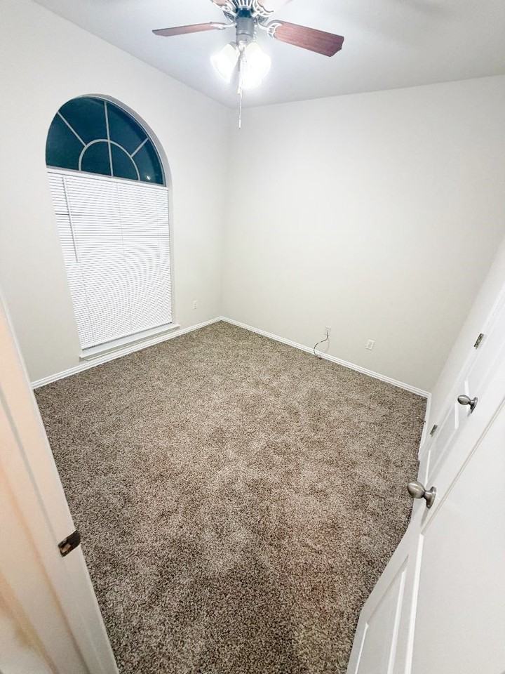 536 Inwood Rd #1 - Photo 6 of 14